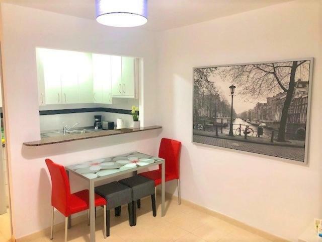 Studio In The Center Of Torremolinos Apartment Bagian luar foto